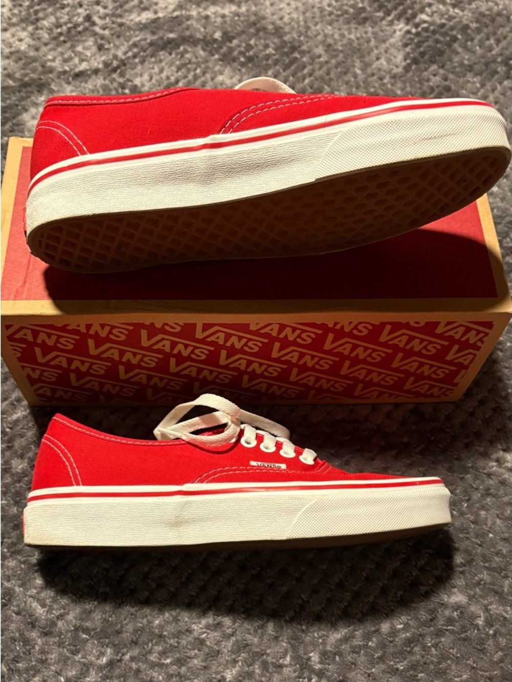 Red Vans Authentic - Picture 6 of 7